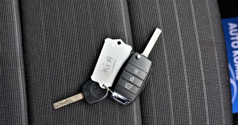 Kia Stonic cena 63900 przebieg: 73000, rok produkcji 2018 z Ostrowiec Świętokrzyski małe 529